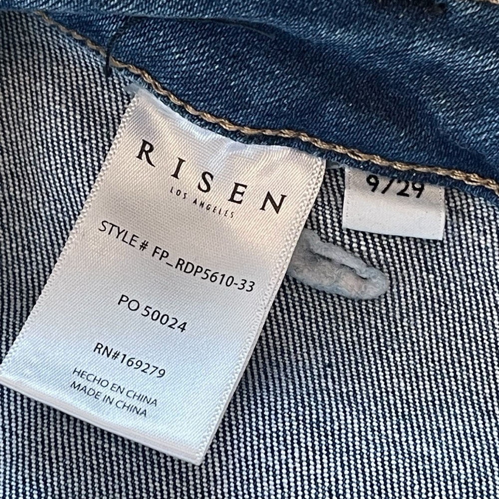 Risen High Rise Light Wash Wide Leg Flare Jeans 70s Premium Denim Size 9/29 - Picture 10 of 17